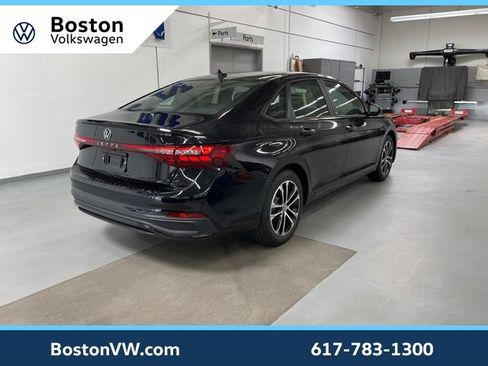 New 2025 Volkswagen Jetta Sport image 4