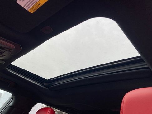 Used 2023 Toyota Highlander XSE image 16