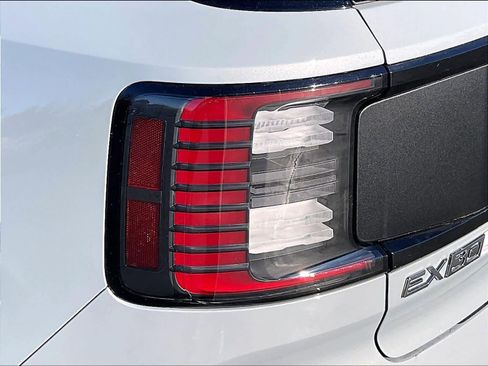 New 2026 Volvo EX30 Cross Country Ultra w/ Protection Package Premier image 25