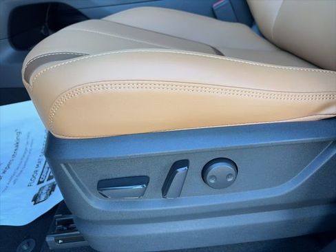 New 2026 Nissan Armada SL image 12