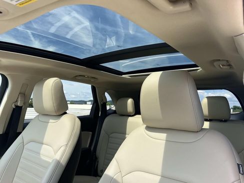 Used 2020 Ford Edge SEL w/ Convenience Package FWD image 35