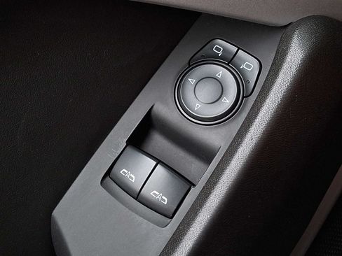 Used 2021 Chevrolet Camaro LT RWD image 23