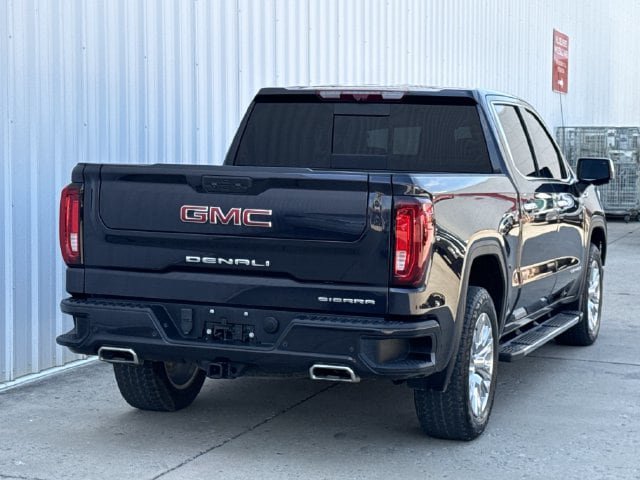 Used 2024 GMC Sierra 1500 Denali w/ Technology Package AWD/4WD image 4