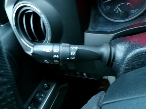 Used 2020 Toyota Tacoma SR5 image 14