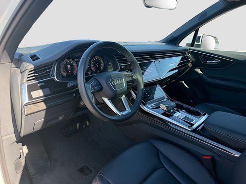 Used 2025 Audi Q7 3.0T Premium Plus AWD/4WD image 27