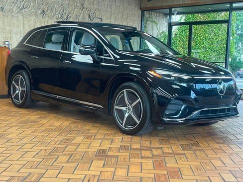 Used 2023 Mercedes-Benz EQS 580 4MATIC SUV image 7