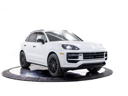 New 2026 Porsche Cayenne AWD/4WD image 9