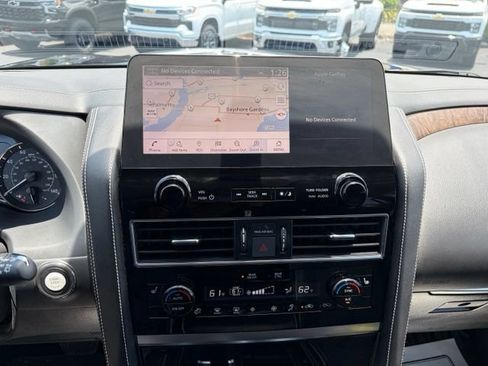 Used 2023 INFINITI QX80 Premium Select w/ All-Season Package AWD/4WD image 24