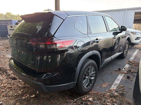 Used 2024 Nissan Rogue S AWD/4WD image 4