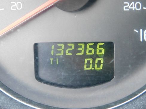 Used 2005 Volvo XC90 T6 image 10