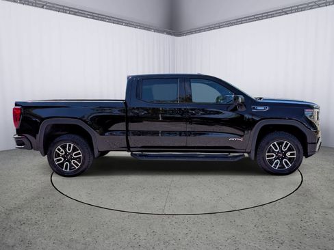 Certified 2023 GMC Sierra 1500 AT4 w/ AT4 Premium Package AWD/4WD image 2