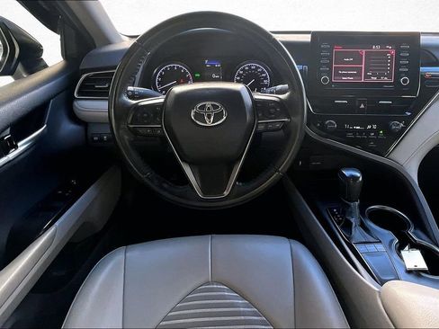 Certified 2022 Toyota Camry SE w/ Convenience Package image 8