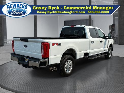 Used 2023 Ford F350 XLT w/ FX4 Off-Road Package AWD/4WD image 5