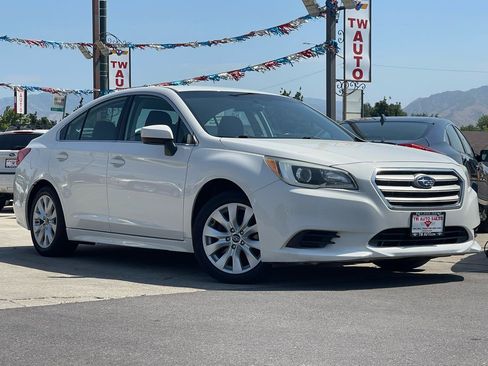 Used 2015 Subaru Legacy 2.5i Premium AWD/4WD image 3