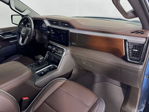 Certified 2025 GMC Sierra 1500 Denali image 28