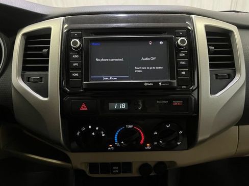 Used 2014 Toyota Tacoma 2WD Double Cab w/ SR5 Package image 17