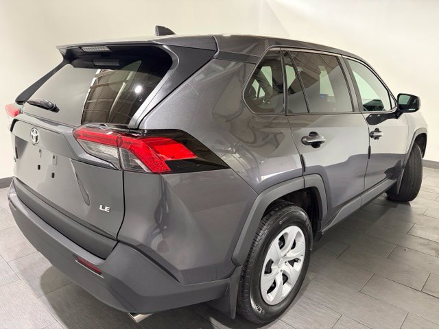 Used 2024 Toyota RAV4 LE FWD image 5