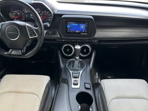 Used 2016 Chevrolet Camaro LT RWD image 15