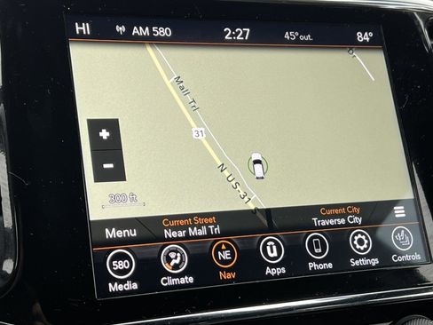 Used 2021 Jeep Grand Cherokee Limited image 24