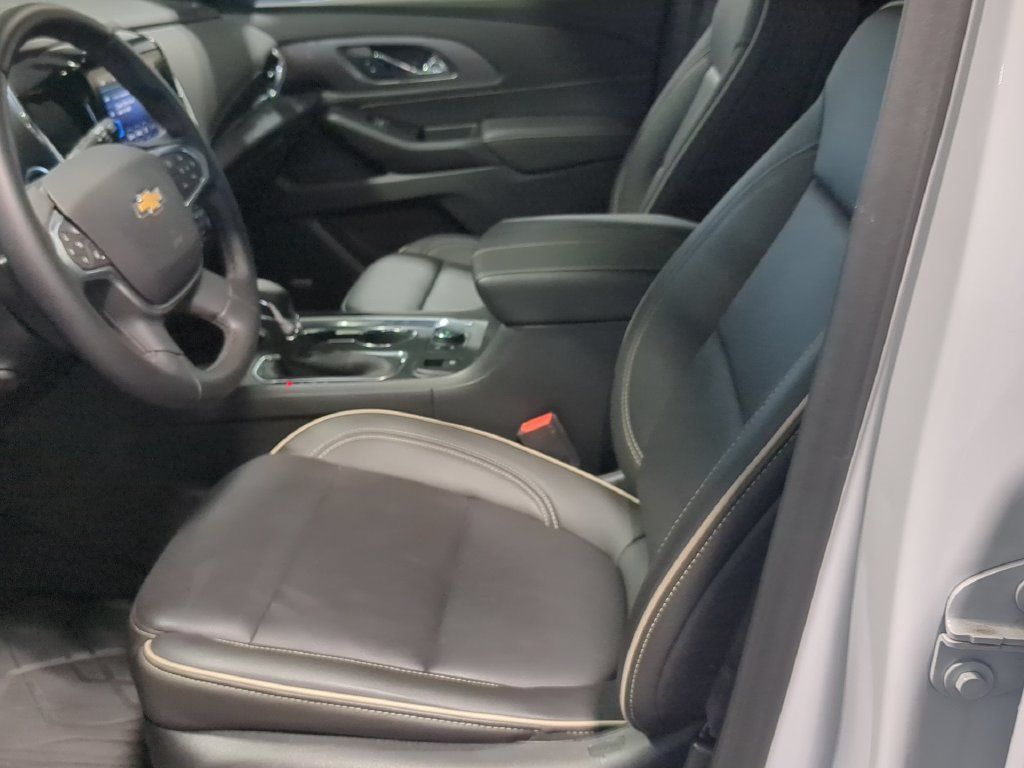 Used 2023 Chevrolet Traverse Premier w/ LPO, Floor Liner Package FWD image 16