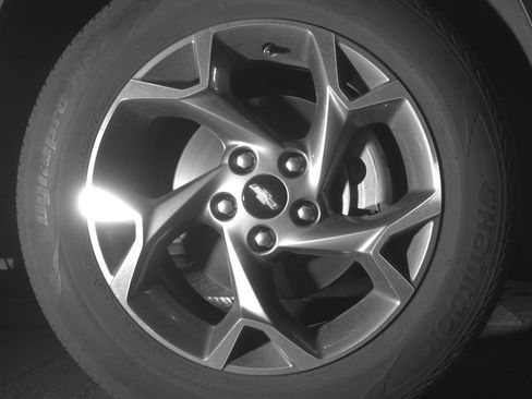 Used 2025 Chevrolet Trax LT w/ LT Convenience Package image 13