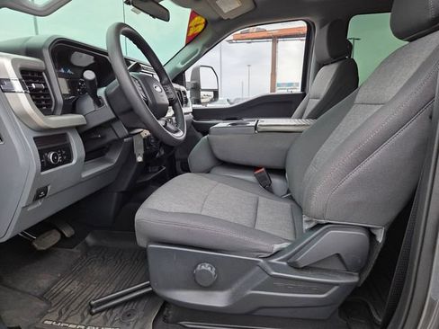 Used 2025 Ford F250 XL w/ STX Appearance Package AWD/4WD image 4