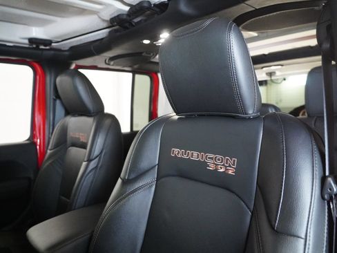 Used 2023 Jeep Wrangler Unlimited Rubicon 392 w/ Xtreme Recon 35" Tire Package AWD/4WD image 12