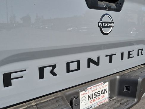 New 2026 Nissan Frontier SV w/ Tow Package image 19