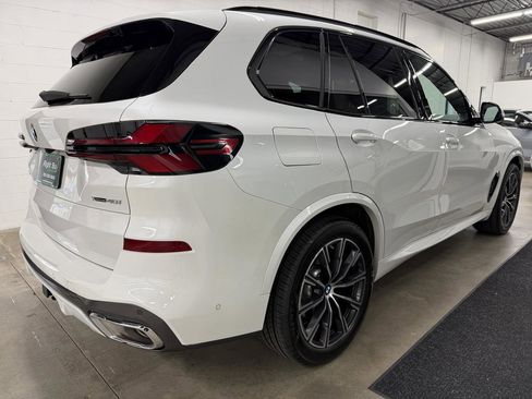 Used 2024 BMW X5 xDrive40i w/ Executive Package AWD/4WD image 4