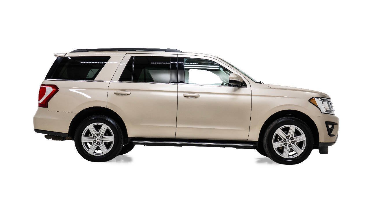 Used 2018 Ford Expedition XLT w/ Equipment Group 202A RWD image 5