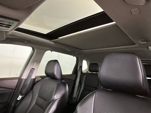 Used 2023 Nissan Rogue SV w/ SV Premium B Package AWD/4WD image 12