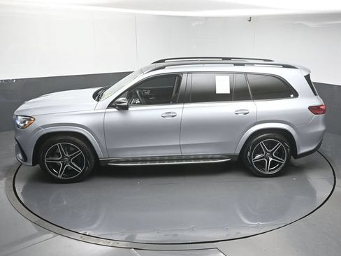 Used 2026 Mercedes-Benz GLS 450 4MATIC image 46