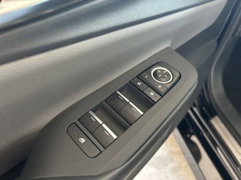 Used 2023 Toyota Prius Limited image 33