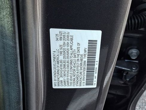 Used 2025 Honda Pilot Touring image 30