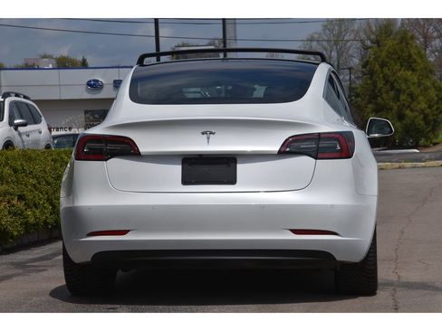Used 2020 Tesla Model 3 Standard Range Plus RWD image 5