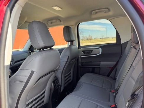 Used 2025 Ford Bronco Sport Badlands AWD/4WD image 32