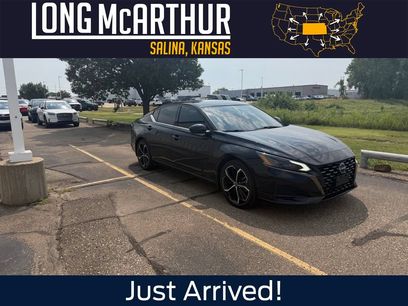 Used 2023 Nissan Altima 2.5 SR w/ SR Premium Package
