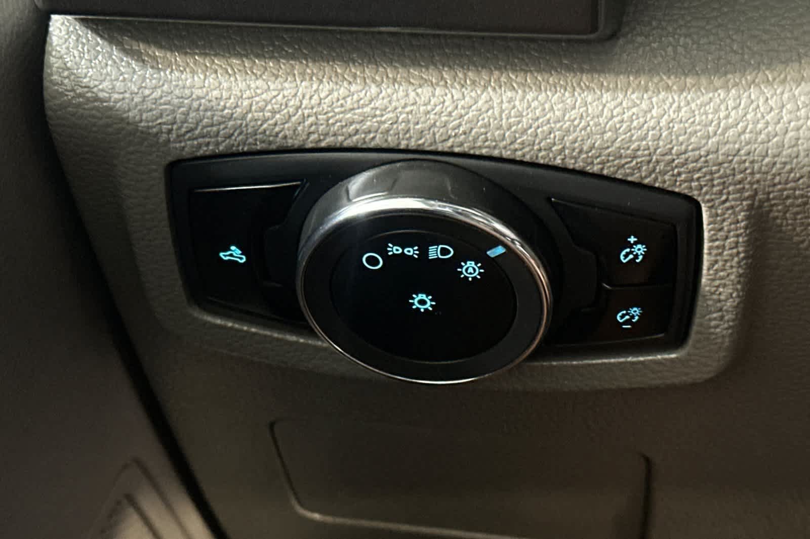 Used 2022 Ford F250 XLT AWD/4WD image 30