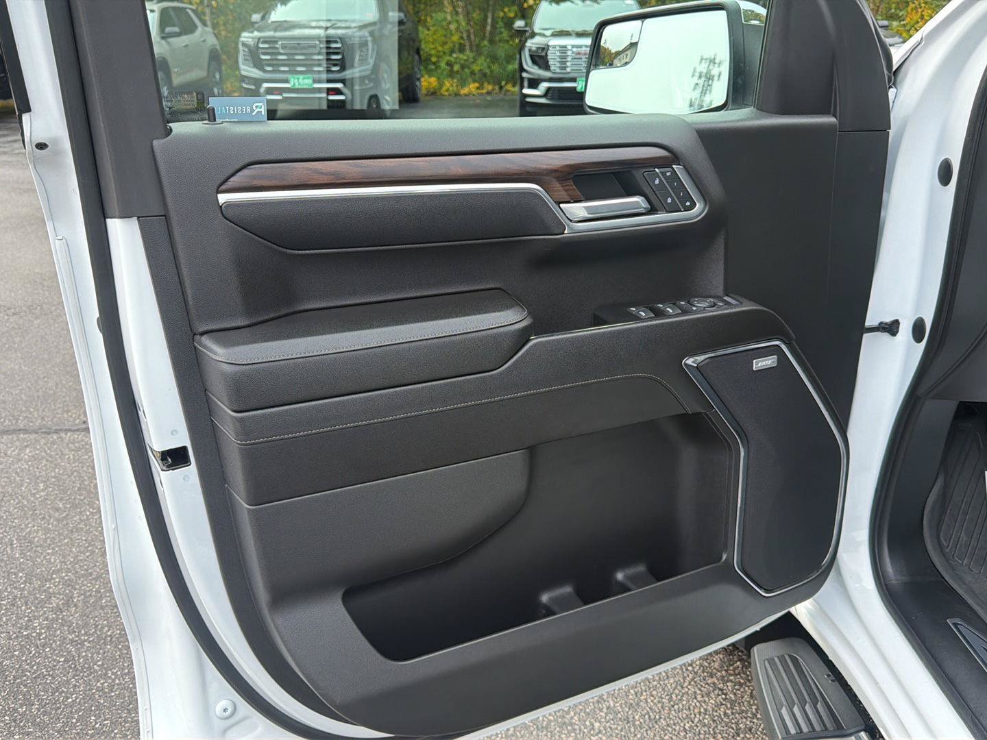 Certified 2023 GMC Sierra 1500 SLT w/ SLT Premium Package AWD/4WD image 35