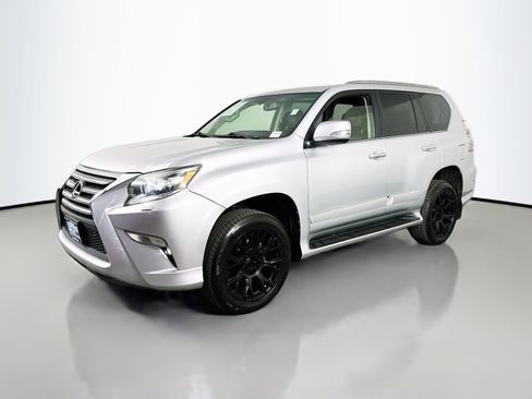 Used 2018 Lexus GX 460 Premium w/ Premium Package AWD/4WD image 3
