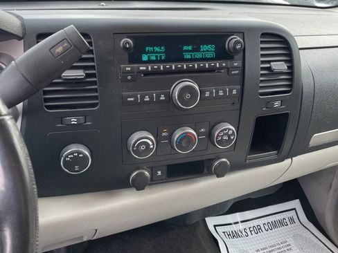 Used 2009 Chevrolet Silverado 1500 LT image 16