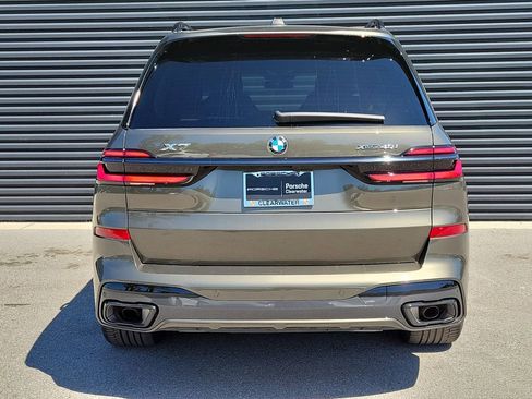 Used 2025 BMW X7 xDrive40i w/ Executive Package image 4