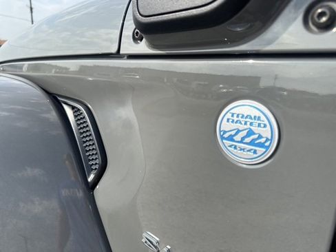 Used 2021 Jeep Wrangler Unlimited Sahara image 7