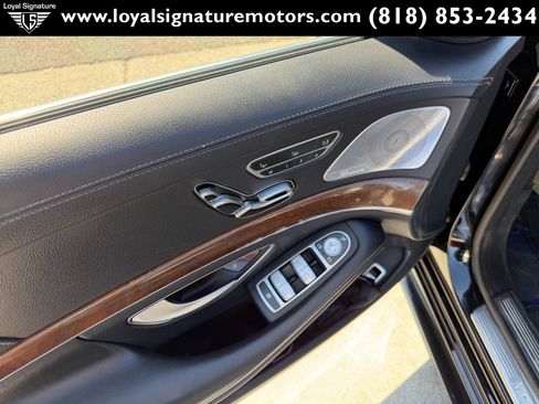 Used 2015 Mercedes-Benz S 550 Sedan image 17