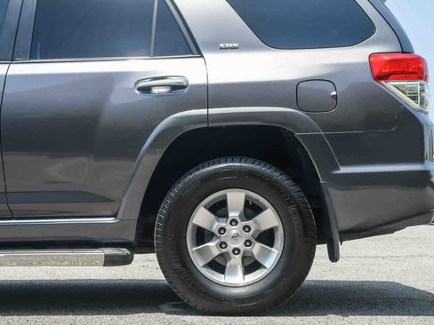 Used 2011 Toyota 4Runner SR5 w/ Convenience Pkg RWD image 11