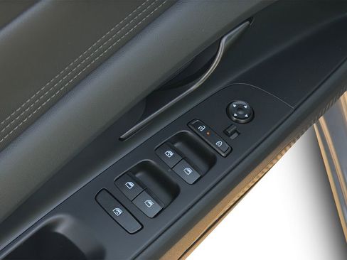 New 2026 Hyundai Elantra Sport w/ Cargo Package FWD image 17