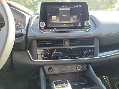 New 2026 Nissan Rogue SV AWD/4WD image 10
