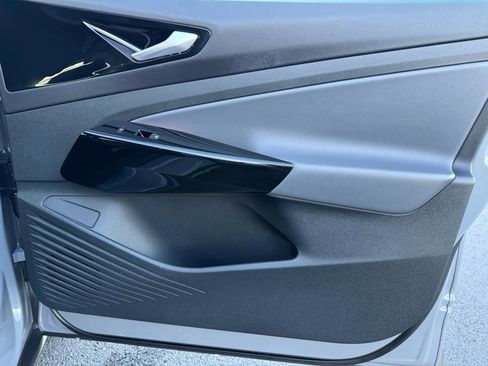 Used 2021 Volkswagen ID.4 Pro image 42