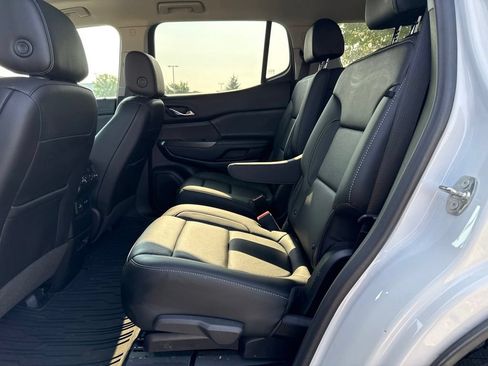 Used 2022 GMC Acadia SLT w/ Elevation Edition AWD/4WD image 15