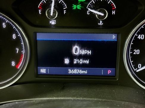 Used 2023 Buick Enclave Essence FWD image 12